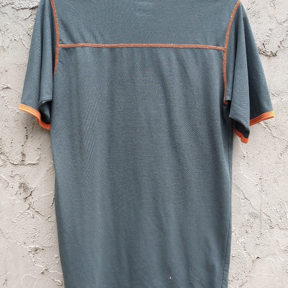 COLUMBIA SHIRT.  XL - Picture 6 of 6